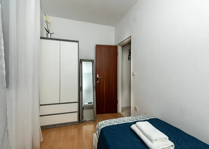 Bellezza 特罗吉尔